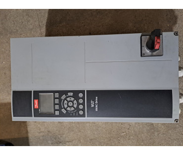 Danfoss VLT FC-102P2K2T4E55H3 2.2KW